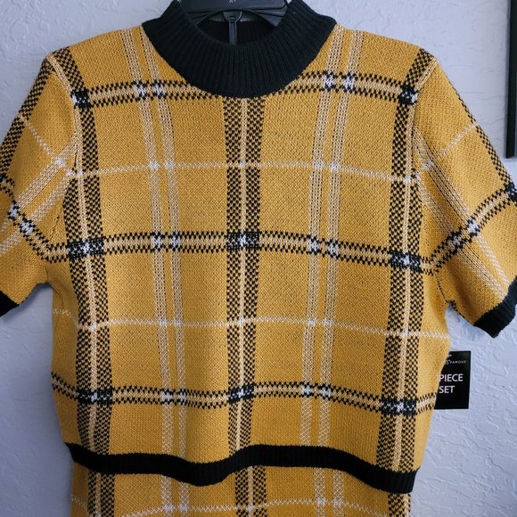 Almost Famous Women's Yellow and Black Plaid Skirt Set- Size XL - Picture 1 of 9